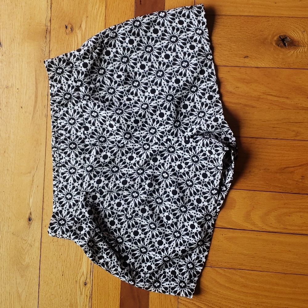 One Clothing shorts, size medium, black and white